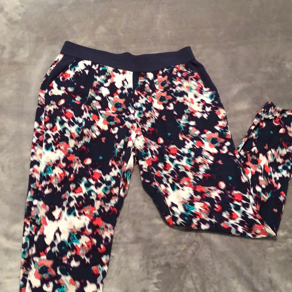 Multi colored causal pant